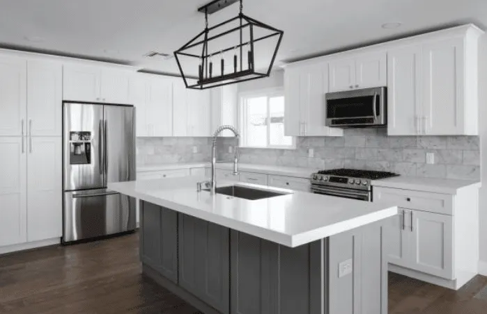 Kitchen-Remodeling-in-Utica-Benefits-of-Hiring-a-Pro-IMAGE.webp
