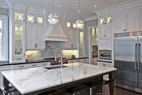spruce-hill-custom-home-olympic-kitchens-img~93d1bfaa02b1f5ae_8-1028-1-d892269.jpg