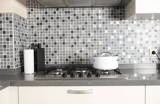 What-to-Know-Before-Starting-a-DIY-Backsplash-image.webp